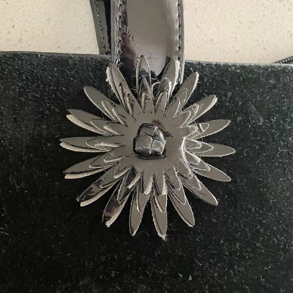 Tosoco Black Suede Patent Leather Purse Shoulder Tote Floral Embellishment - Picture 8 of 9